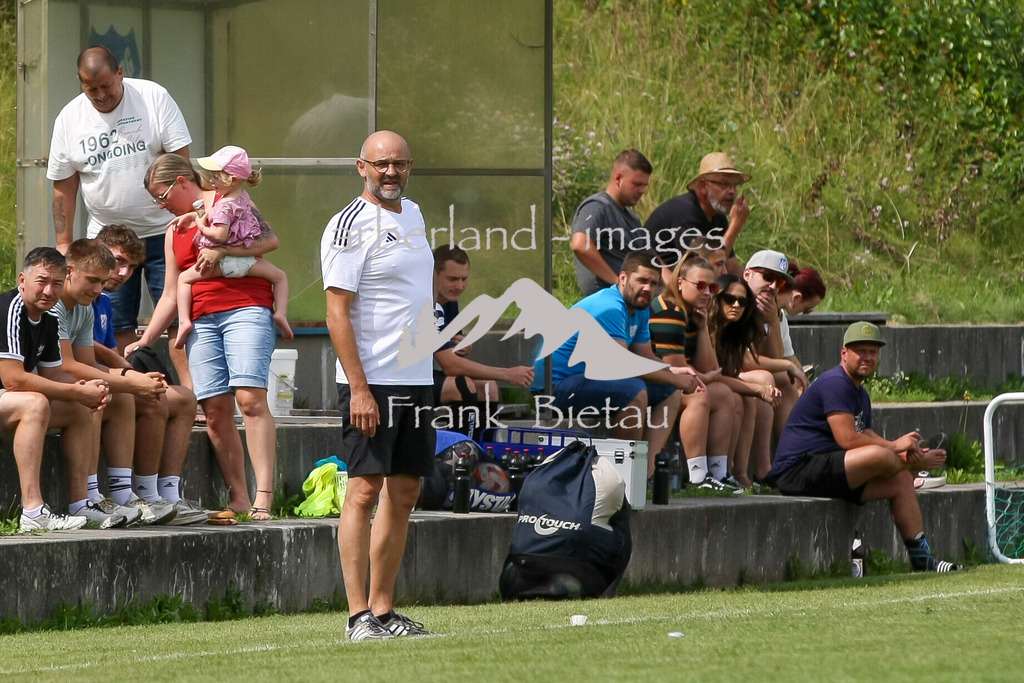 993T1873 | Medien- Sport- Entertainmentfotos