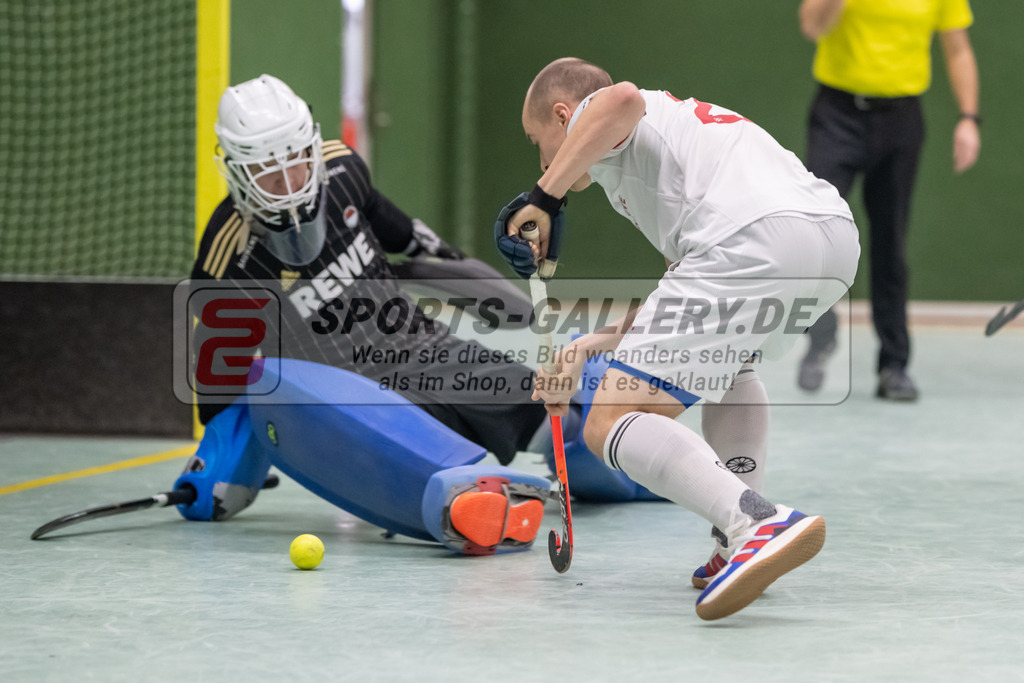 SFE_20221218_0072 | 1. Bundesliga Hockey Herren Rot-Weiss Köln - Crefelder HTCa am 18.12.2022 in Köln (KTHC Stadion Rot-Weiss Köln Tennis and Hockey Club), Photo: Stephan Fehrmann 2022 (Sports-Gallery),Ehling Jonathan ( Crefelder HTC #22 )