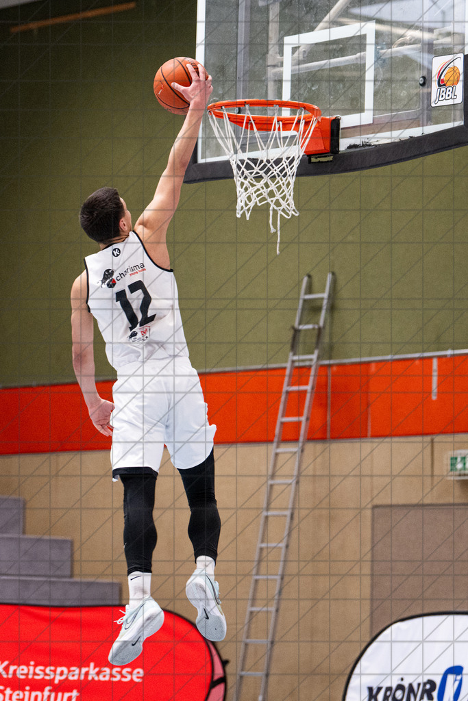 JBBL Relegation Gruppe 1 25/26 | Spieltag 16 | Charisma Young Bulls vs. SG Bernau-Berlin-Nord | 15.02.26: JBBL Relegation Gruppe 1 25/26 | Spieltag 16 | Charisma Young Bulls vs. SG Bernau-Berlin-Nord / Ibbenbüren / Deutschland  //   CREDIT:www.bullenfotos.de, Martin König, Hörner Weg 40, D-49078 Osnabrück, +4917663732967 // Nutzung und Weitergabe nur zu den vereinbarten Zwecken. Presseanfragen an Ersteller. Alle Rechte beim Ersteller. Honorierung nach MFM. - Realisiert mit Pictrs.com