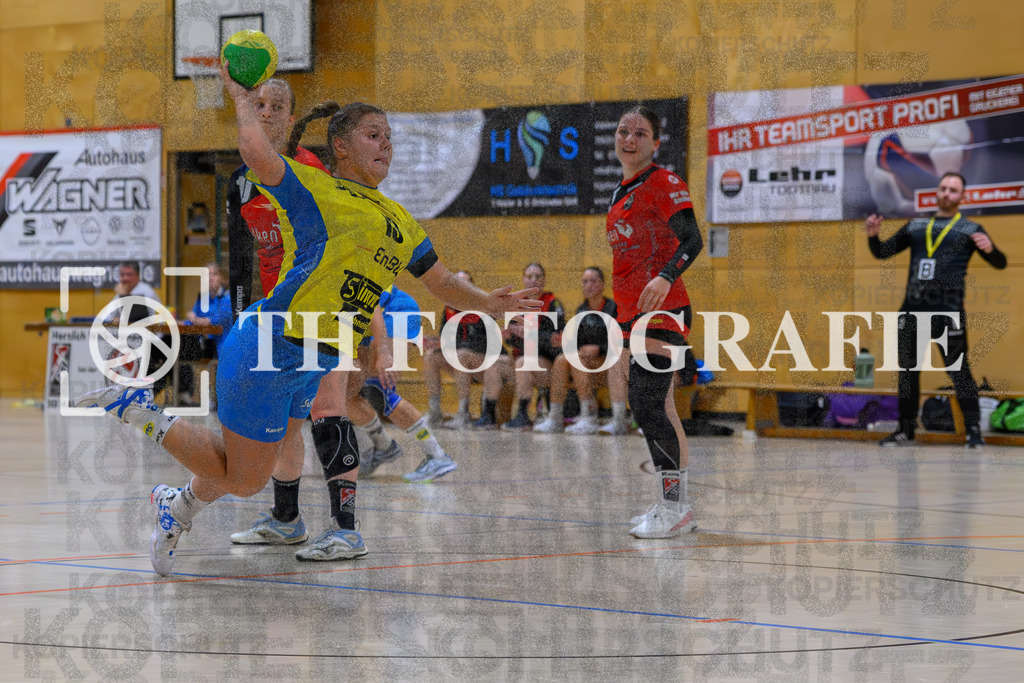 GER, SG Maulburg/Steinen - SV Allensbach 2, Handball, Suedbadenliga, 2. Spieltag, Saison 2023/2024, 14.10.2023 | Jennifer Dziubale (SV Allensbach 2, #13)

GER, SG Maulburg/Steinen - SV Allensbach 2, Handball, Suedbadenliga, 2. Spieltag, Saison 2023/2024, 14.10.2023

Foto: TH Fotografie/Thomas Hess