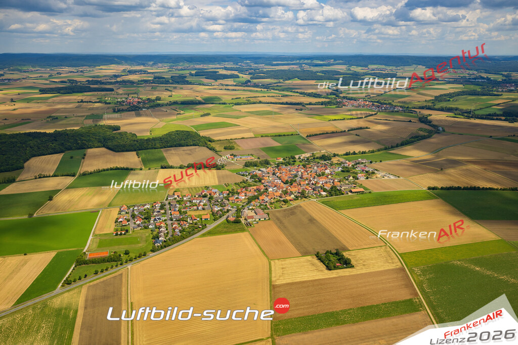 Luftbild Vs Google Maps  Eichfeld  Volkach -Das Luftbild wurde 2025 vom UL-Flugzeug heraus erstellt ( keine Drohne ) - Hochauflösende Luftaufnahme -Nicht vergleichbar mit Google Maps oder Satelittenbilder- Die Geschenkidee !Mit Lizenz und Bildrechte bestellbar