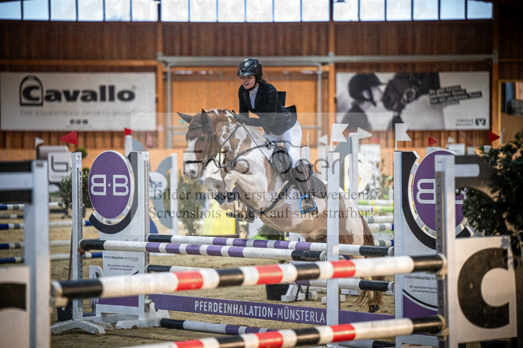DOS_1037 | Entdecke hochwertige Reitturnierfotos von Foto Oger. Professionell, emotional und authentisch – jetzt Lieblingsmomente im Shop bestellen.Deutschlandweite Turnierfotografie. - Realisiert mit Pictrs.com