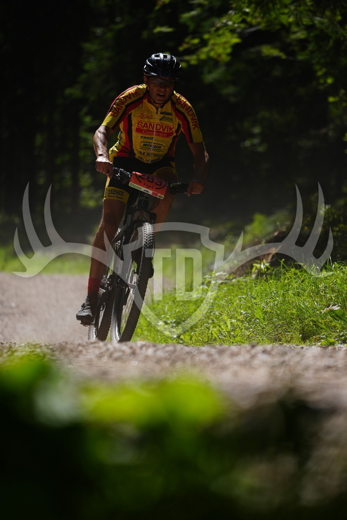 FC102045 | Fotogalerie der Treibjagd im Dunkelwald - Dein MTB Etappenrennen im Erzgebirge - Realisiert mit Pictrs.com