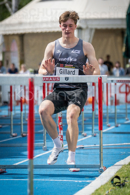 Juniorengala 2026; Mannheim, 14.06.2026 | MANNHEIM, GERMANY - JUNE 14, 2026 : Tom Gillard (SUI/Switzerland) struggles in the man’s U20 110m hurdles during the Juniorengala 2026 at Michael-Hoffmann-Stadion on June 14, 2026 in Mannheim, Germany.