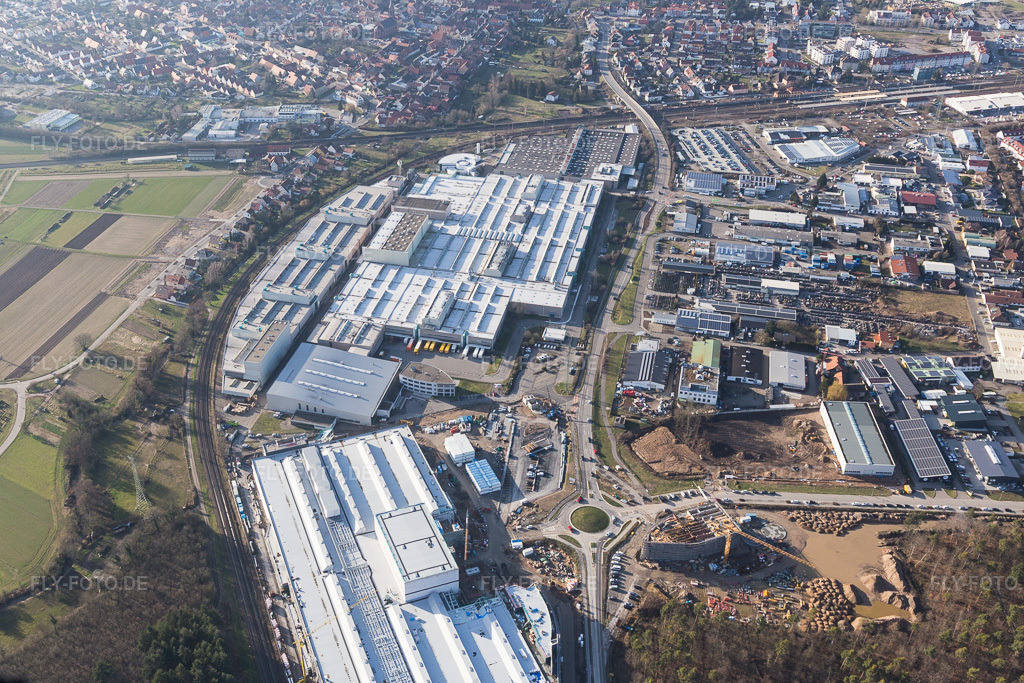 Luftbild: Graben-Neudorf, SEW-EURODRIVE GmbH & Co KG im Ortsteil Graben in Graben-Neudorf im Bundesland Baden-Württemberg in Deutschland. Foto: IMG_104782.jpg vom 16.02.2018 durch Werner Riehm/FLY-FOTO.de
