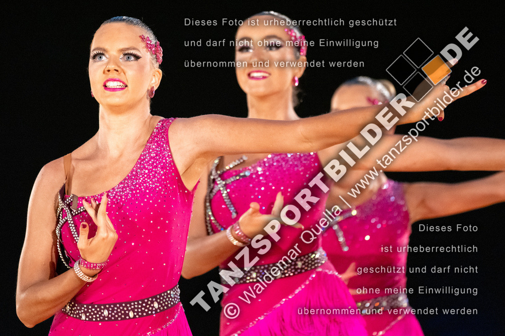 20250504-00230 | Hier finden Sie Tanz Bilder vom Latein und Standard Formationen tanzen. Sportbilder vom Tanzsport. Schöne Fotos und von Weltmeisterschaft, Europameisterschaft, Bundesliga, Regionalliga, Oberliga und Landesliga sowie von GOC Stuttgart, DanceComp, WM Bremen