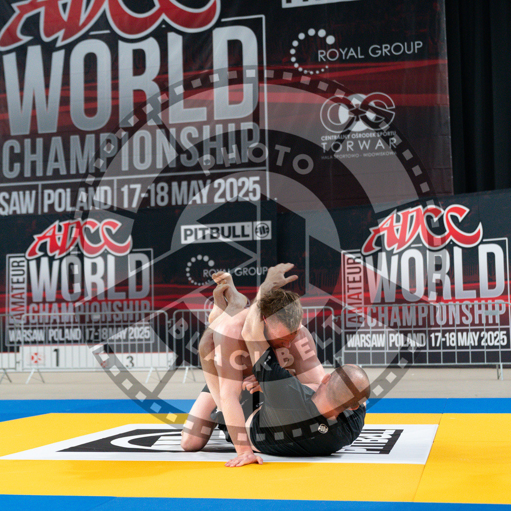 20250517PBB0932 | Athletes compete during the first day of the ADCC Amateur World Championship on May 15, 2025 in Warsaw, Poland. © Chiara Dazi / photoblackbelt