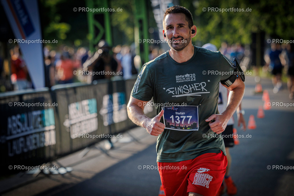 Sparda-Bank Nachtlauf Bonn; Bonn, 18.06.2025 | Impressionen vom Sparda-Bank Nachtlauf Bonn am 18.06.2025 in Bonn (Nordrhein-Westfalen). 
