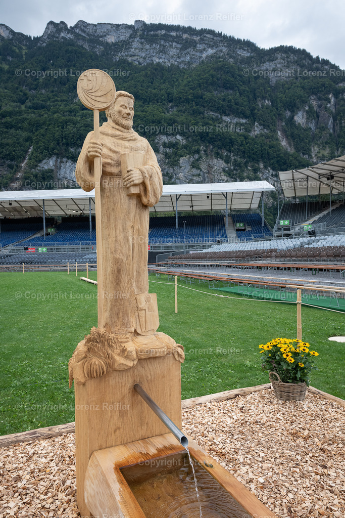 Schwingen -  ESAF Freitag Festumzug 2025 | Mollis, 29.8.25, Schwingen - ESAF Freitag Festplatz Brunnen.