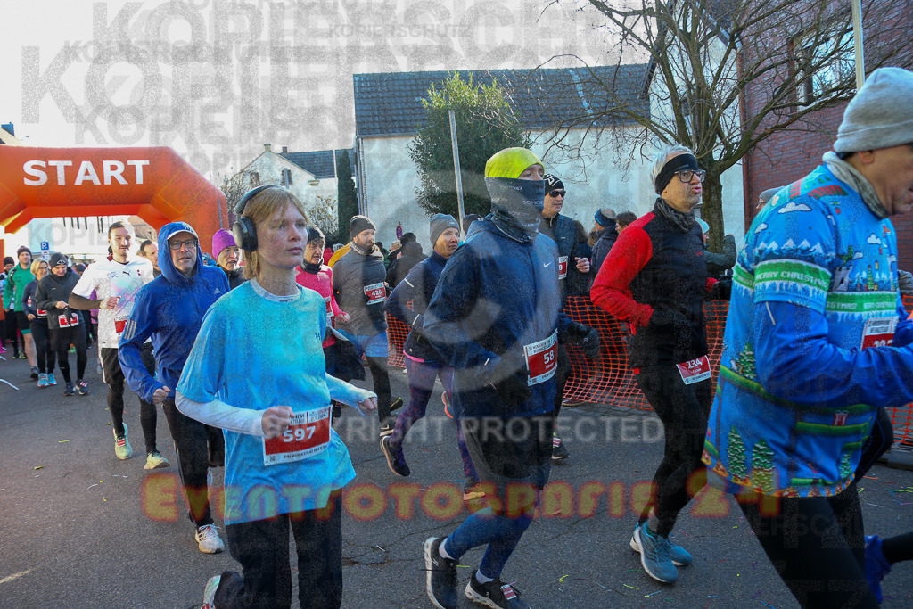 241201_1136_EX1_0511 | Sportfotografie im Rhein-Sieg Kreis, Köln, Bonn, NRW, Rheinland Pfalz, Hessen, etc. Unser Tätigkeitsfeld umfasst den Laufsport vom Volkslauf über den Marathon, Duathlon, Triathon bis zum Ultralauf wie Kölnpfad Ultra oder Schindertrail.