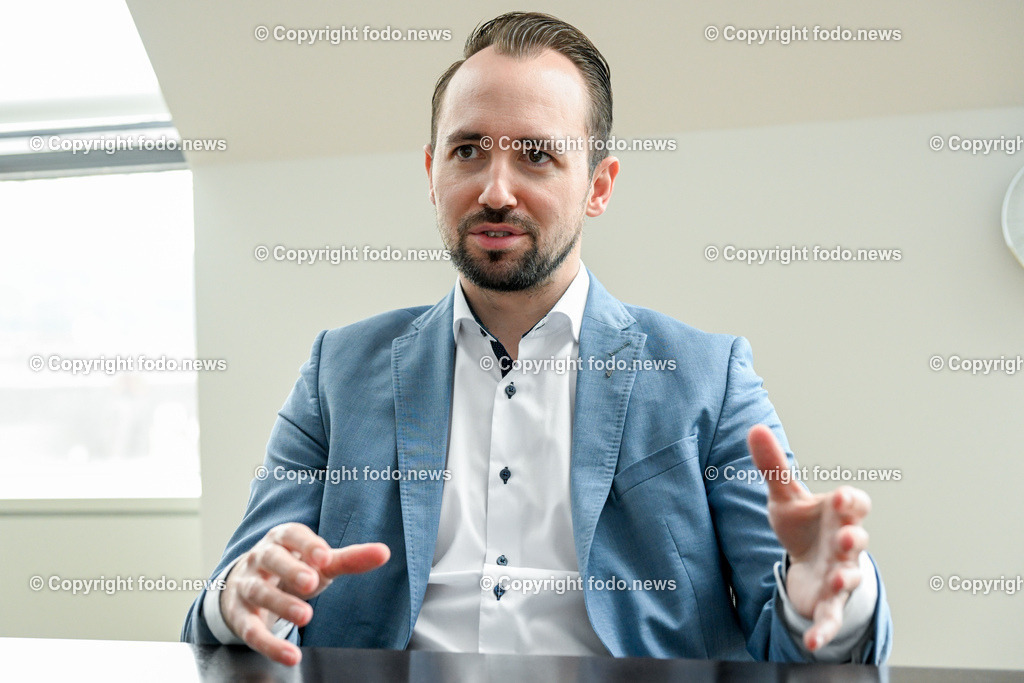 Markus Auer (Vorstandsdirektor VKB Bank)_ 03.04.2023-12 | 03.04.2023, VKB Bank, AUT, Linz, im Bild Markus Auer (Vorstandsdirektor VKB Bank)