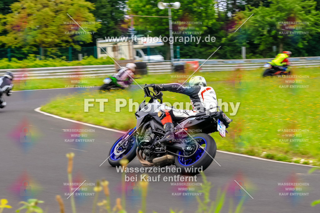 VBK-7540 | Hier findet Ihr Bilder von Touristenfahrten auf der Nürburgring Nordschleife oder von anderen Veranstaltungen die ich besucht habe. Viel Spass beim Durch Schauen 