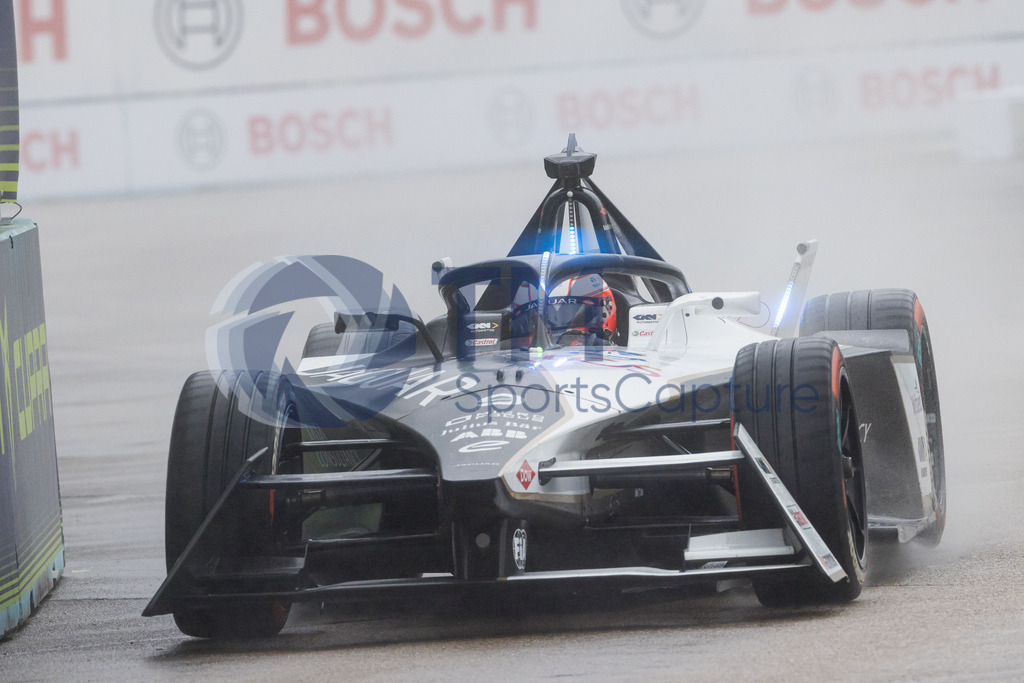 GEPA-20230423-101-147-0123 | BERLIN,GERMANY,23.APR.23 - MOTORSPORTS, FORMEL E - E-Prix of Berlin, Berliner Tempelhof Airport Circuit, qualifying. Image shows Mitch Evans (NZL / Jaguar). 
Photo: GEPA pictures/ Matthias Trinkl