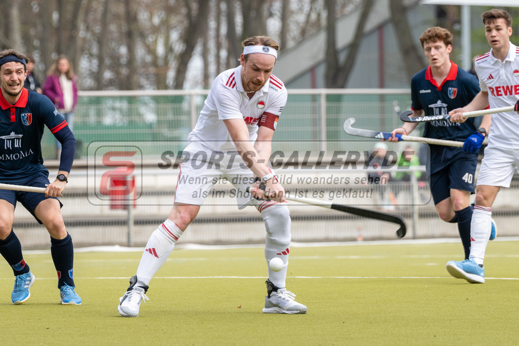 SFE_20250323_0068 | Köln, Deutschland, 23.03.2025:  Hockey 1. Bundesliga Herren Rot-Weiss Köln - Berliner HC im KTHC Stadion Rot-Weiss Köln Tennis and Hockey Club am 23.03.2025 in Köln, Deutschland. (Foto von Stephan Fehrmann)Köln, Germany, 23.03.2025: Hockey 1. Bundesliga Herren Rot-Weiss Köln - Berliner HC in KTHC Stadion Rot-Weiss Köln Tennis and Hockey Club at 23.03.2025 in Köln, Deutschland. (Foto from Stephan Fehrmann)
