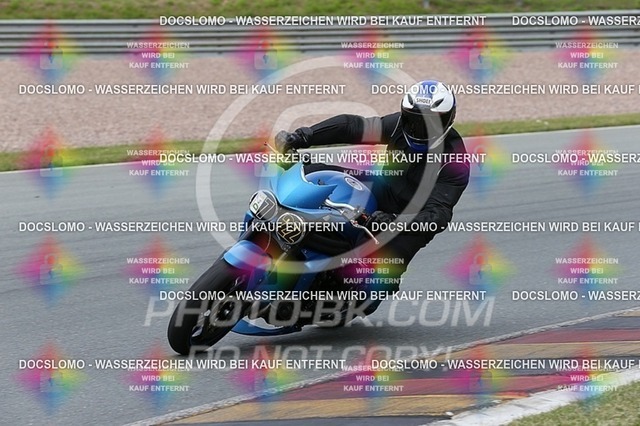 2016-06-30-PBK-3661 | Sportfotografie; SlowMotion; Video; Rennstrecke; Hafeneger; RSE; Speer; Trackday; Motorsportarena; Hockenheimring; Brno; Most; Barcelona; Valencia, Benny; Kaetzmer;