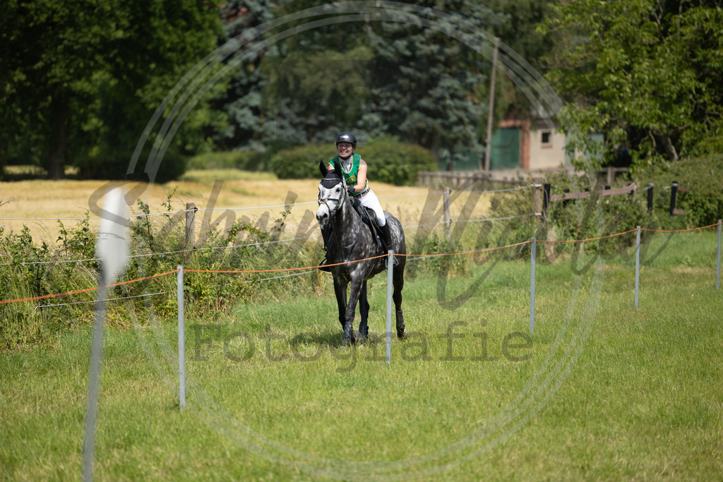 994A1001 | sabrinanicolaifotografie - Realisiert mit Pictrs.com