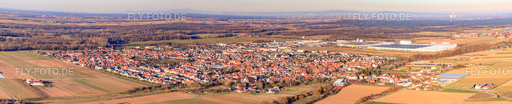 Stadtpanorama bis zum Industriegebiet Interpark aus Südwesten im Winter | Luftbild: Stadtpanorama bis zum Industriegebiet Interpark aus Südwesten im Winter in Offenbach an der Queich im Bundesland Rheinland-Pfalz in Deutschland. Foto: IMG_62448-Bearbeitet.jpg vom 24.02.2014 durch Werner Riehm/FLY-FOTO.de - Realisiert mit Pictrs.com