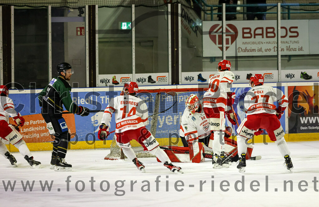 2022-11-13_055_TSV_Erding_gegen_TEV_Miesbach | Erding, Deutschland, 13.11.2022:
Eishockey, Bayernliga 2022 / 2023, 13. Spieltag, TSV Erding gegen TEV Miesbach, Endergebnis: 

Foto: Christian Riedel / fotografie-riedel.net