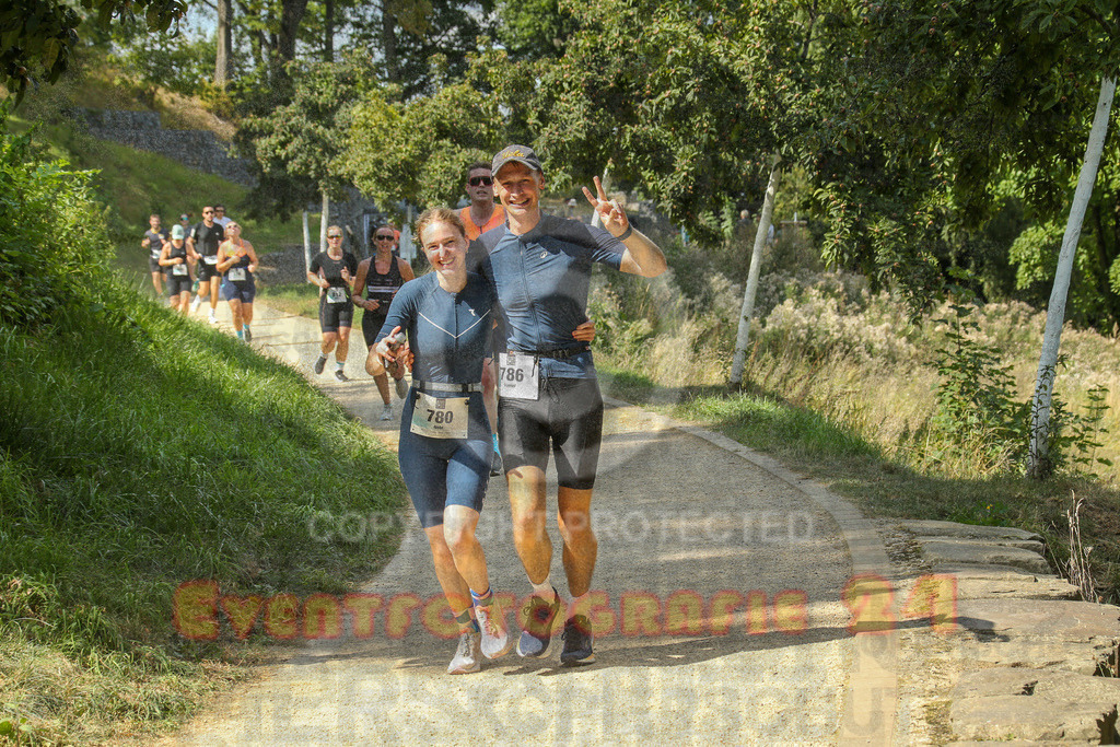 250824_1449_EX1_7709 | Sportfotografie im Rhein-Sieg Kreis, Köln, Bonn, NRW, Rheinland Pfalz, Hessen, etc. Unser Tätigkeitsfeld umfasst den Laufsport vom Volkslauf über den Marathon, Duathlon, Triathon bis zum Ultralauf wie Kölnpfad Ultra oder Schindertrail.