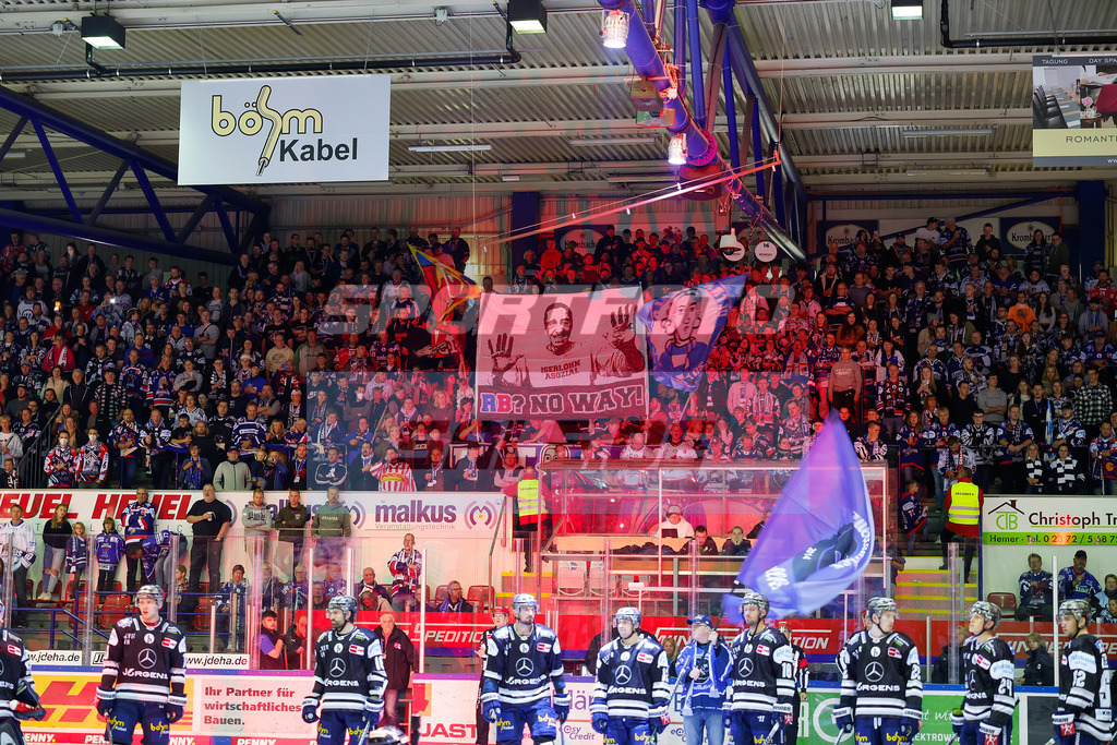 Iserlohn Roosters - Red Bull Muenchen | 
DEL: Iserlohn Roosters - Red Bull Muenchen - Realisiert mit Pictrs.com