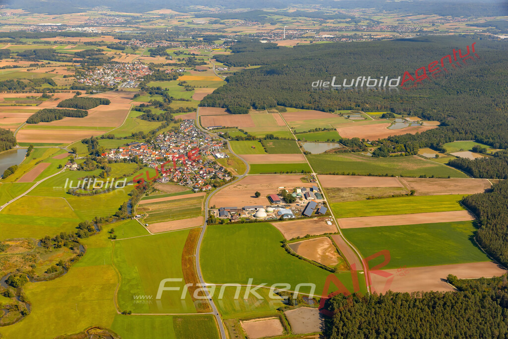 willersdorf-hallerndorf-satellitenbilder-google-maps-8953-jahr-2025 | Schrägluftbild  Willersdorf  Hallerndorf - Das Luftbild wurde 2025 vom UL-Flugzeug heraus erstellt ( keine Drohne ) - Hochauflösende Luftaufnahme -Nicht vergleichbar mit Google Maps oder Satelittenbilder- Die Geschenkidee !Mit Lizenz und Bildrechte bestellbar