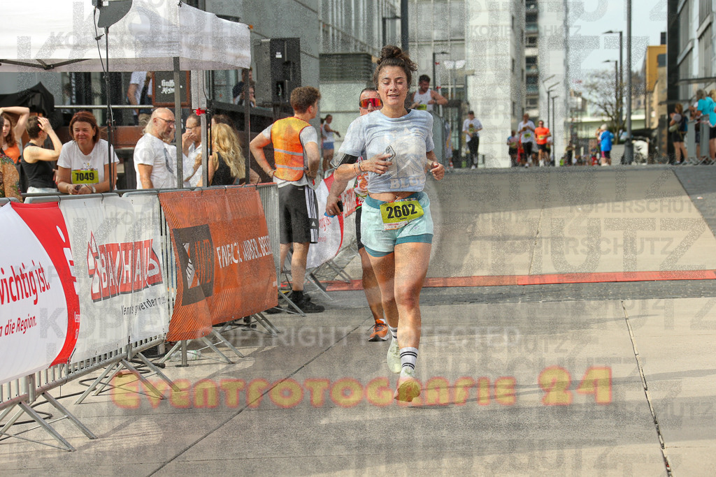 250920_1522_EX1_9142 | Sportfotografie im Rhein-Sieg Kreis, Köln, Bonn, NRW, Rheinland Pfalz, Hessen, etc. Unser Tätigkeitsfeld umfasst den Laufsport vom Volkslauf über den Marathon, Duathlon, Triathon bis zum Ultralauf wie Kölnpfad Ultra oder Schindertrail.
