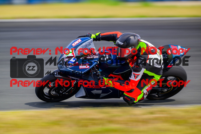 MaZZes_FotoMatrix_240725_6007705_2209 | BLAU