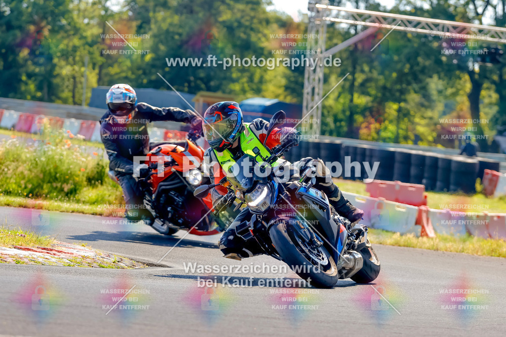 _MOT8982 | Hier findet Ihr Bilder von Touristenfahrten auf der Nürburgring Nordschleife oder von anderen Veranstaltungen die ich besucht habe. Viel Spass beim Durch Schauen 
