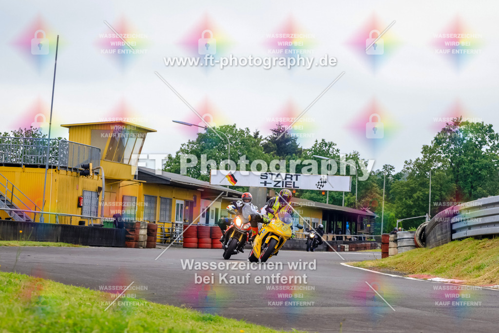 OBK-5795 | Hier findet Ihr Bilder von Touristenfahrten auf der Nürburgring Nordschleife oder von anderen Veranstaltungen die ich besucht habe. Viel Spass beim Durch Schauen 
