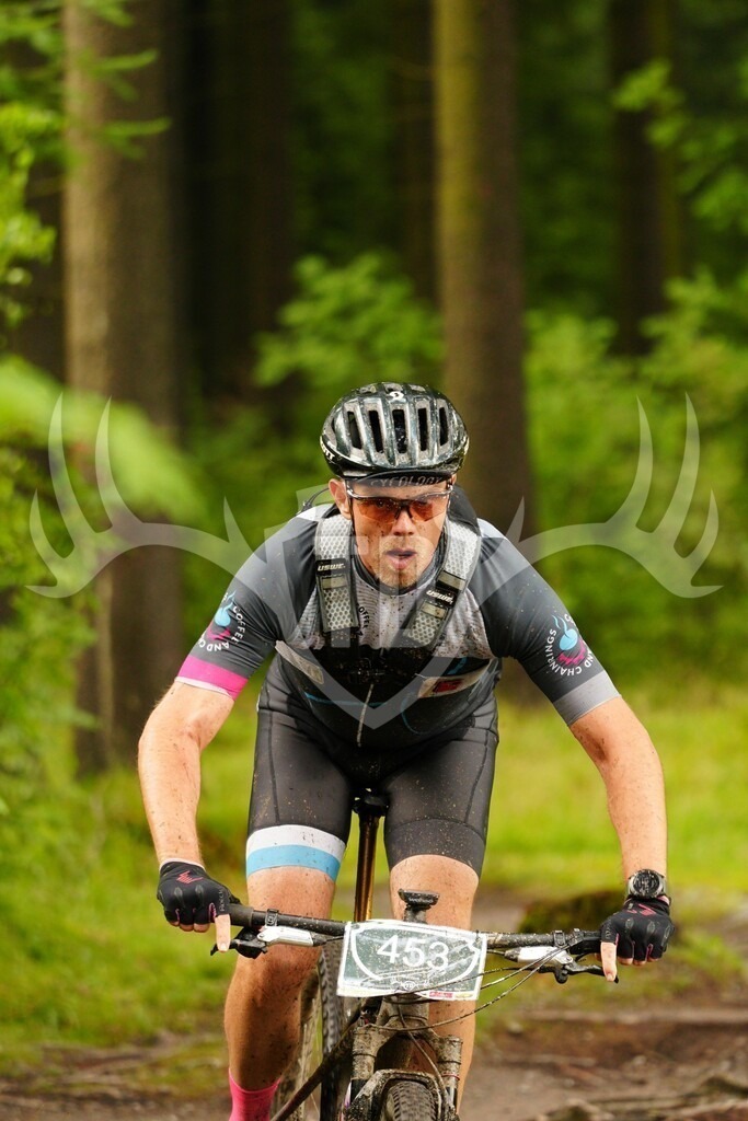 Image00201 | Fotogalerie der Treibjagd im Dunkelwald - Dein MTB Etappenrennen im Erzgebirge - Realisiert mit Pictrs.com