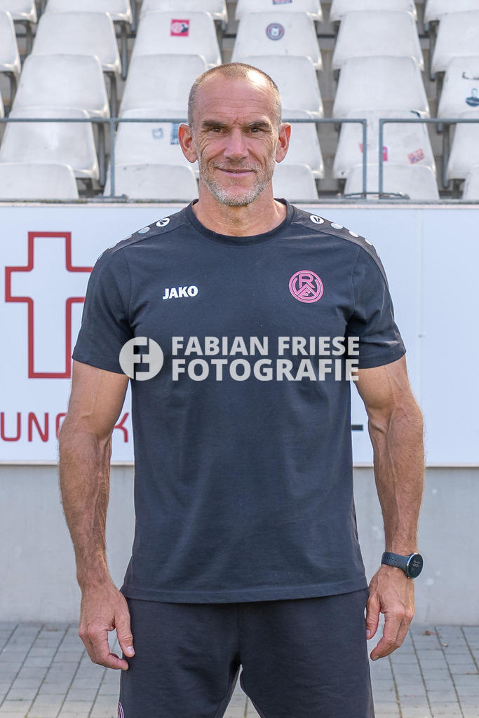 Rot-Weiss Essen; 3. Liga, Portraettermin 2026/2027, Foto: Eibner-Pressefoto/Fabian Friese | Joerg Mikoleit,Rot-Weiss Essen; 3. Liga, Portraettermin 2026/2027, Foto: Eibner-Pressefoto/Fabian Friese - Realisiert mit Pictrs.com