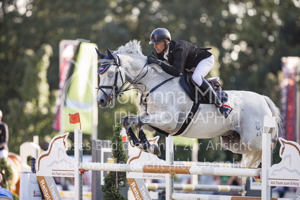 230826_Delbrueck_S1-Spr-948 | Deine schönsten Turniermomente als professionelle Fotos! Entdecke hochwertige Pferdesport-Fotografie im Online-Shop. Jetzt Fotos finden & bestellen!