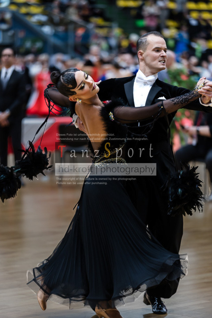 20250517_HessenTanzt_WDSF_IntOpen_Std_1438 | Tanzsportbilder, Standardtanz, Lateintanz, WDSF, DTV, LTVB, dancecomp, goc, hessen tanzt, blaues band der spree, walzer, tango, wiener walzer, slowfox, quickstepp, samba, rumba, cha-cha-cha, paso doble. jive, hd-kroft photography, turniertanzsport