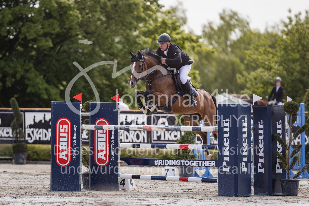 230519_MayDays_M__-Spr-916 | Deine schönsten Turniermomente als professionelle Fotos! Entdecke hochwertige Pferdesport-Fotografie im Online-Shop. Jetzt Fotos finden & bestellen!