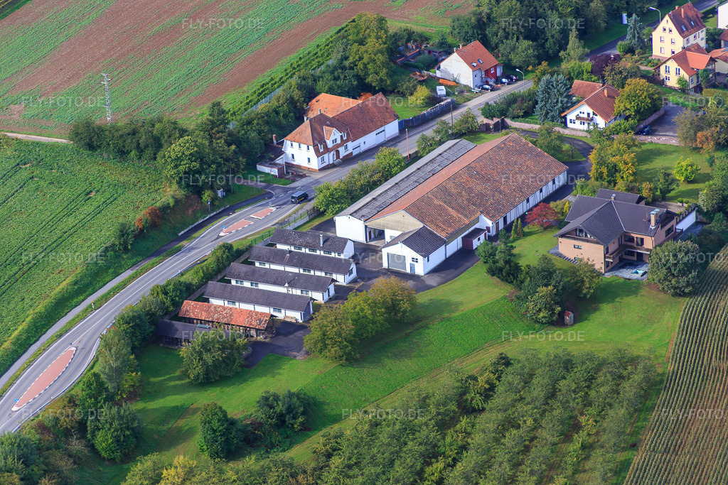 Luftbild: Haus- und Gartenservice Mumbach in Hergersweiler im Bundesland Rheinland-Pfalz in Deutschland. Foto: IMG_072546.jpg vom 19.09.2014 durch Werner Riehm/FLY-FOTO.deHaus und Gartenservice Mumbach l Von Hausmeisterdienst - Winterdienst