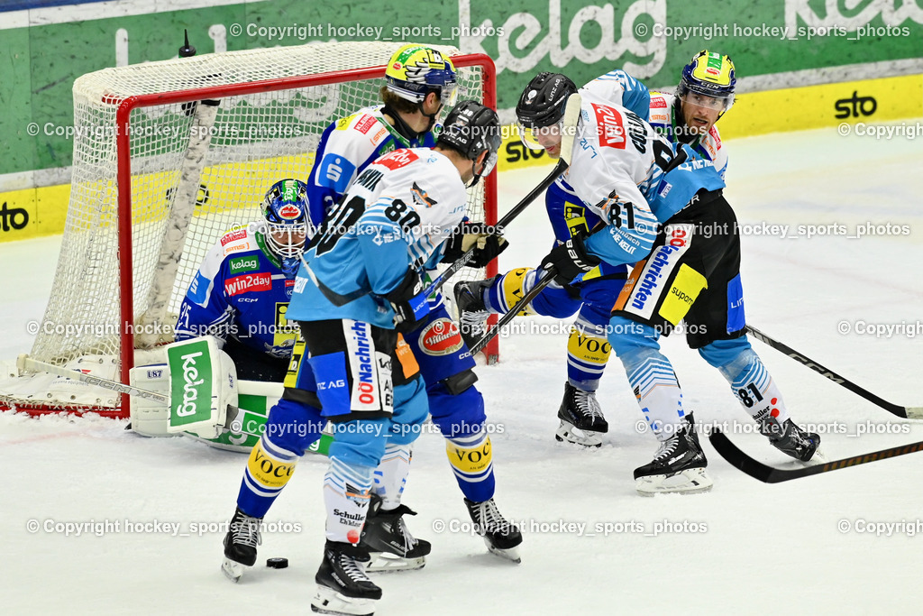 EC IDM WÄRMEPUMPEN VSV vs. Steinbach Black Wings Linz | #80 Julian Pusnik Black Wings Linz, #81 Sean Brendan Collins Black Wings Linz, #35 Joe Cannata EC VSV, #42 Alex Wall EC VSV, #2 Dylan MacPherson EC VSV, EC IDM WÄRMEPUMPEN VSV vs. Steinbach Black Wings Linz, EC IDM WÄRMEPUMPEN VSV vs. Steinbach Black Wings Linz am 04.03.2026 in Villach (Stadthalle Villach), Austria, (Photo by Bernd Stefan)