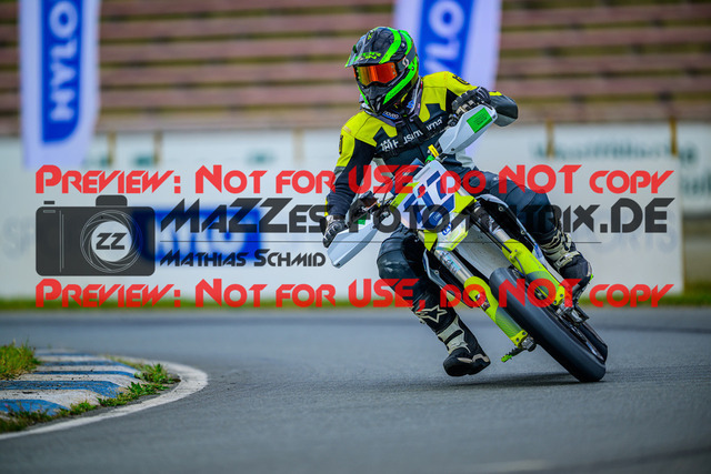 MaZZes_Fotomatrix_20250502_6007705_9389 | UE40