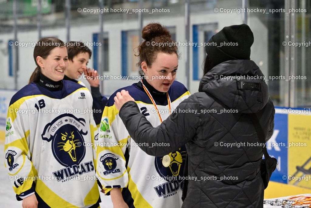 WILDCATS PATERNION & Lady Hawks Siegerehrung-Meisterfeier | #22 Oberrauner Franziska WILDCATS PATERNION, Medailienübergabe, WILDCATS PATERNION &amp; Lady Hawks Siegerehrung-Meisterfeier, WILDCATS PATERNION &amp; Lady Hawks Siegerehrung-Meisterfeier am 12.03.2025 in Steindorf (Ossiachersee Halle), Austria, (Photo by Bernd Stefan)