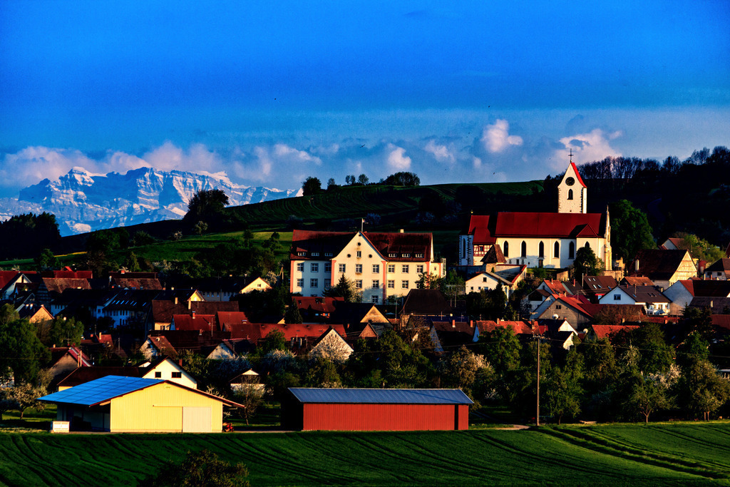 Weiterdingen Alpen 012-Bearbeitet | Rothenburg ob der Tauber. Nur hier gibt es Exklusive und passend zur Jahreszeit Ihr Wandbild, T-Shirt, Tasse und alles was das Rothenburg Herz begehrt. - Realisiert mit Pictrs.com