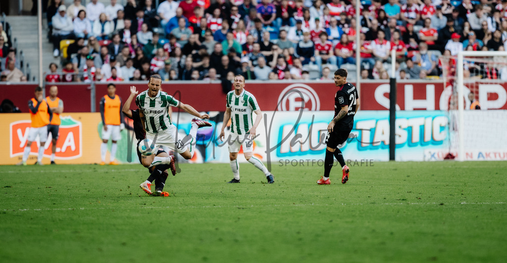 2. Bundesliga, Saison 2024/25, 28. Spieltag: Fortuna Düsseldorf - SC Preußen Münster | Düsseldorf, 05.04.2025: 2. Bundesliga, 28. Spieltag, Fortuna Düsseldorf gegen SC Preußen Münster in der Merkur Spiel-Arena in Düsseldorf. Foto: sportfotografie.ms | Markus Paletta - Realisiert mit Pictrs.com