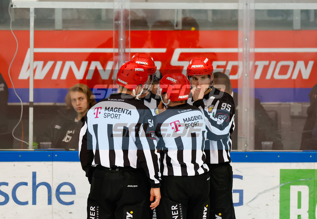 Iserlohn Roosters - Fischtown Pinguins Bremerhaven | 
DEL: Iserlohn Roosters - Fischtown Pinguins Bremerhaven - Realisiert mit Pictrs.com