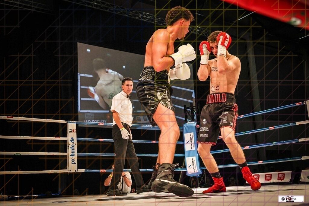 BoB 2026 Arnold vs. Faiz-27 | professionelle Sport- und Eventfotografie von Tomafocus – dynamische Bilder, emotionale Momente und hochwertige Aufnahmen für jeden Anlass. - Realisiert mit Pictrs.com
