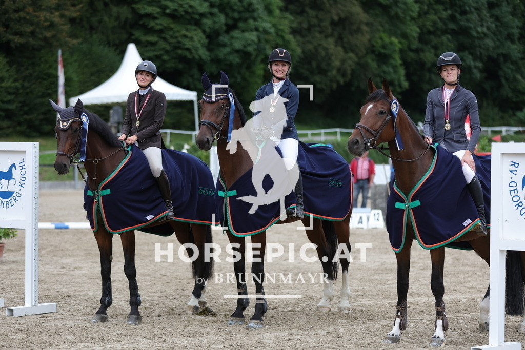 0P6A3800 | Willkommen bei Brunnmayr - Design & Fotografie – Ihrem Spezialisten für Reitturniere und Pferdeveranstaltungen in Oberösterreich, Salzburg und Bayern! Seit über 17 Jahren sind wir leidenschaftlich dabei.