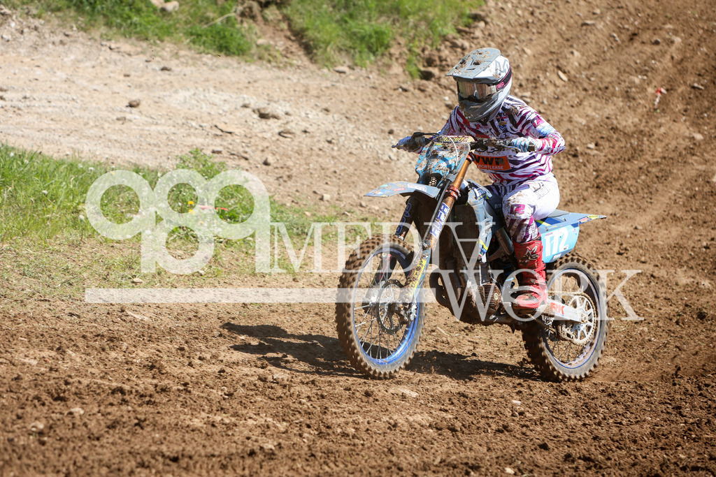 5E6A6863 | 989 MEDIAWORK