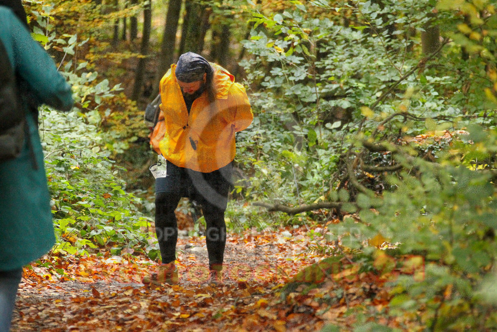 251026_1418_EV4_7098 | Sportfotografie im Rhein-Sieg Kreis, Köln, Bonn, NRW, Rheinland Pfalz, Hessen, etc. Unser Tätigkeitsfeld umfasst den Laufsport vom Volkslauf über den Marathon, Duathlon, Triathon bis zum Ultralauf wie Kölnpfad Ultra oder Schindertrail.