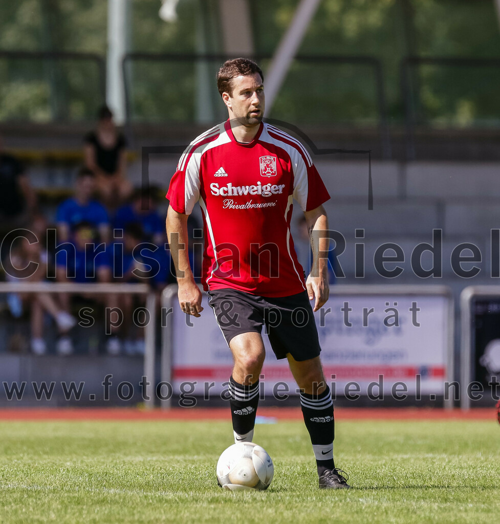2023-09-16_036_SG_Markt_Schwaben_gegen_ASV_Glonn | Markt Schwaben, Deutschland, 16.09.2023:
Fußball, Kreisklasse 2023 / 2024, 5. Spieltag, (SG) Markt Schwaben gegen ASV Glonn, Endergebnis: 3:0

Florian Niederdorf (SG Markt Schwaben, #4)

Foto: Christian Riedel / fotografie-riedel.net