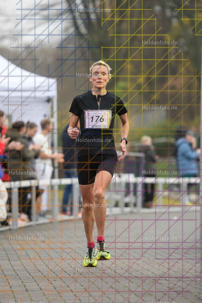 Neusser Erftlauf 2025  | 15km Neusser Erftlauf 2025 Foto: Heldenfoto.de