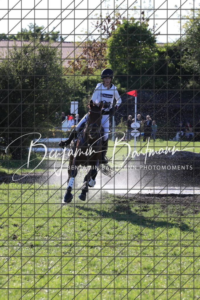 AZ2A1153 | Benjamin Bartmann Photomoments