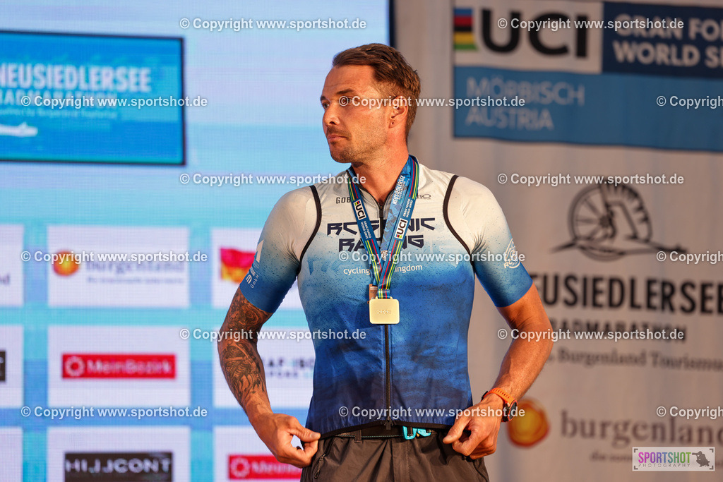 333_VJ__6027 | Neusiedlersee Radmarathon 2026@sportshot_your_pictrs #yourpictures#roadtowm2029 #nrm #neusiedlerseeradmarathon #neusiedlersee #neusiedlerseetourismus #burgenland #mörbisch #nrm26 #burgenlandtourismus #voglundco #poweredbyburgenlandtourismus #radsport #rad #marathon #ucigranfondo #visitburgenland #ucigranfondoworldseries