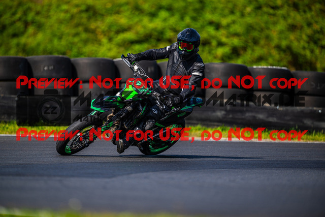 MaZZes_FotoMatrix_240430_6007705_2616 | Fotograf Mathias Schmid
Sportfotograf,
Eventfotograf,
Hochzeitsfotograf,
Portraitfotograf